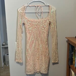 LUCY IN THE SKY sequin dress! Great for homecoming or any other dance! Not itchy